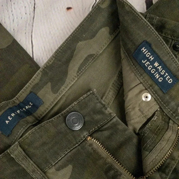 Aeropostale High Waisted Camo Jeggings Sz2 - Picture 6 of 6